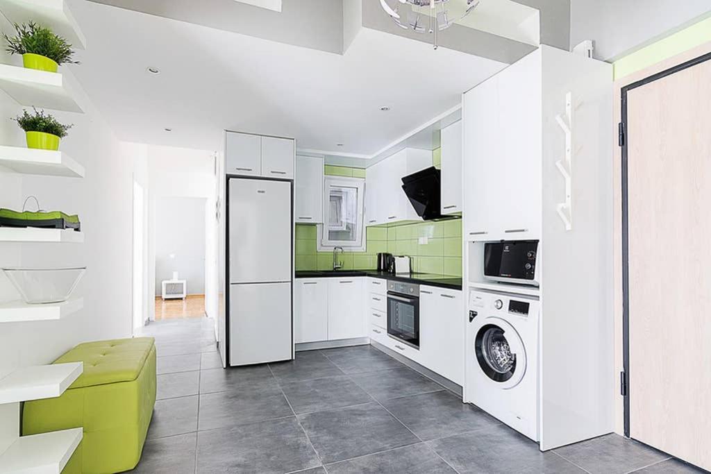 Brand New Stylish 2 Bedroom Apartment Atena Exterior foto